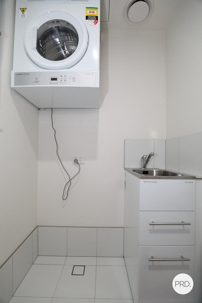 419/43 Currong Street BRADDON 10