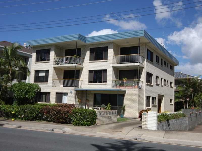 4/196 Marine Parade LABRADOR 8
