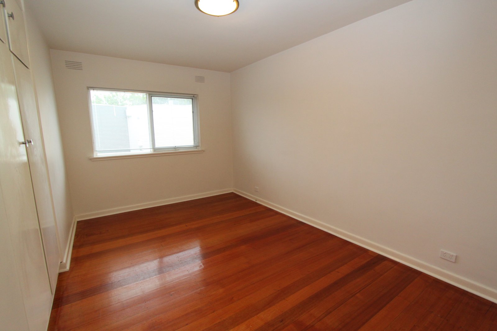 Real Estate and Property in 4/199 Ormond Road, Elwood, VIC