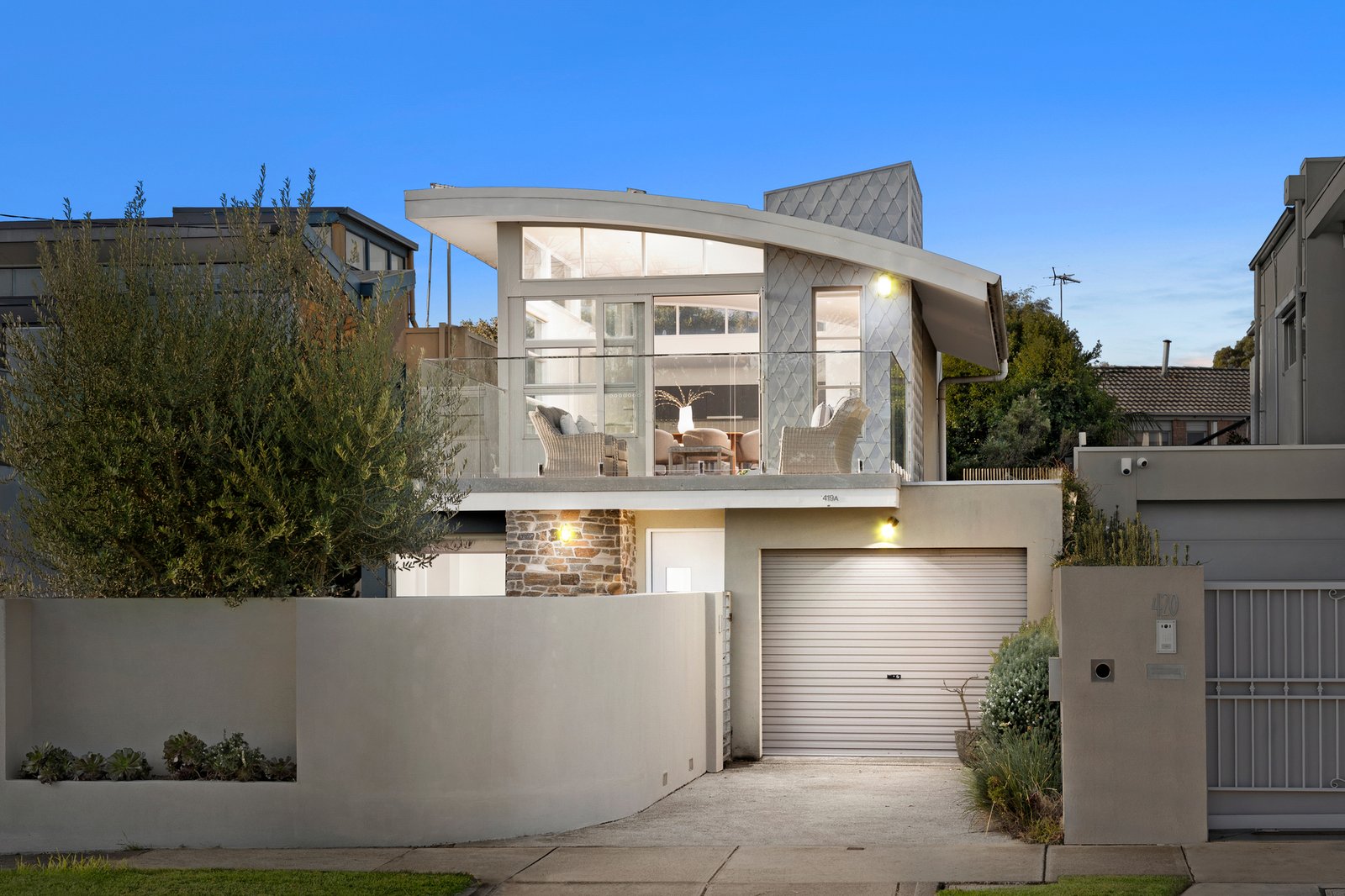 Gallery: 419A Beach Road
