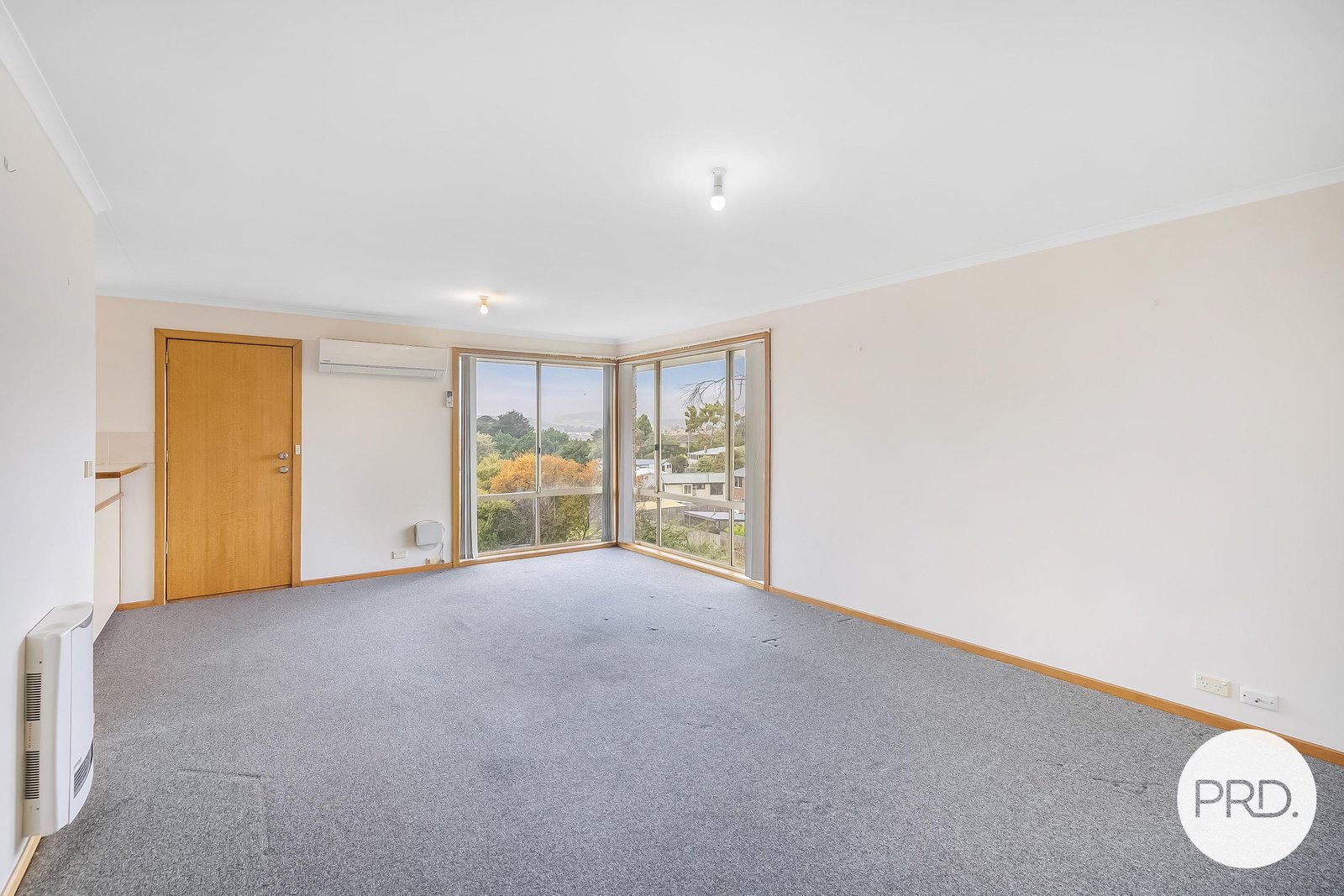 4/19a Rosbar Street CLAREMONT 2