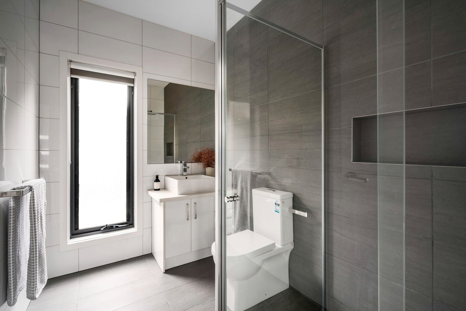 Real Estate and Property in 4/1A Balmoral Avenue, Brunswick East, VIC