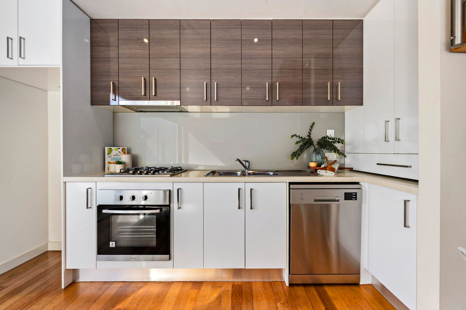 Gallery: 4/1a Golden Avenue