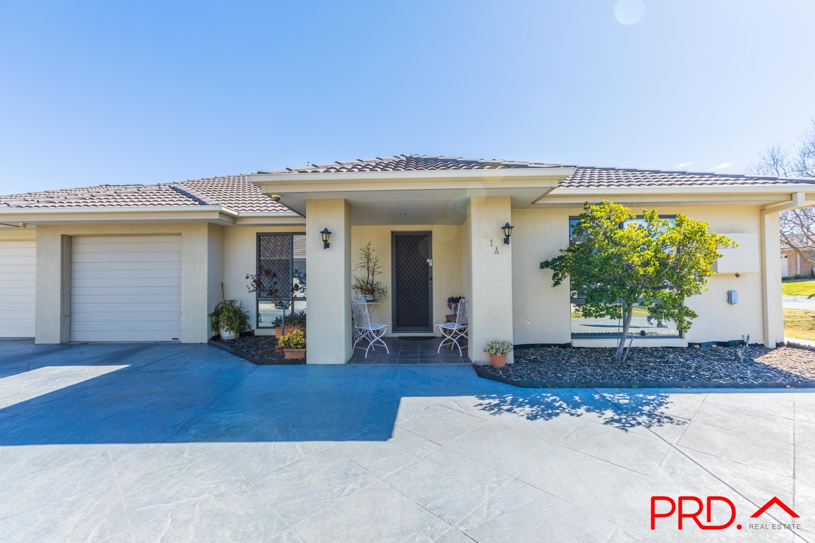 41a The Retreat TAMWORTH 2