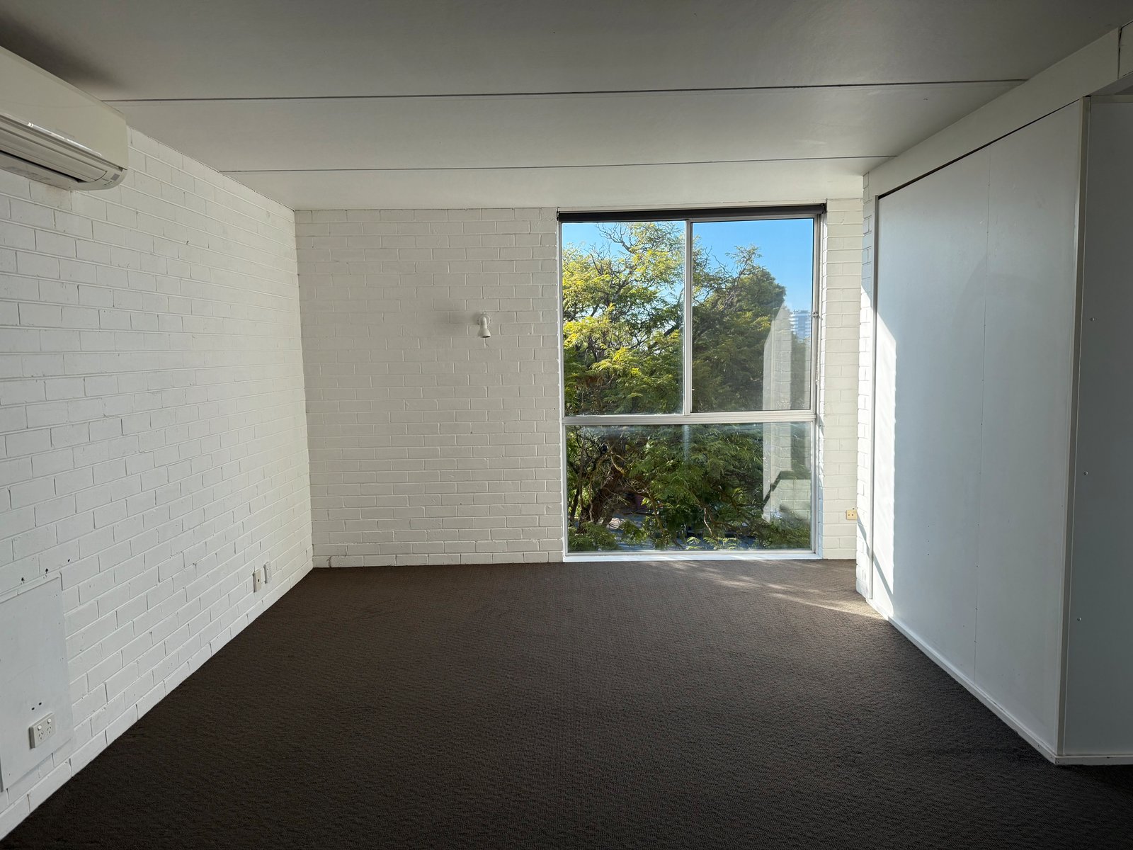 Gallery: 4/1A Villamanta Street