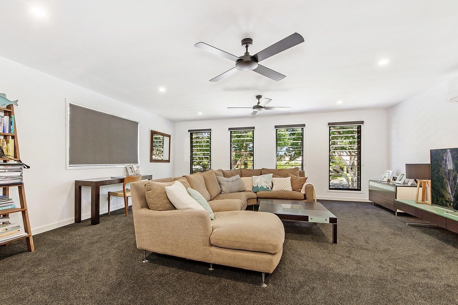 41B Fairway Drive CLEAR ISLAND WATERS 12