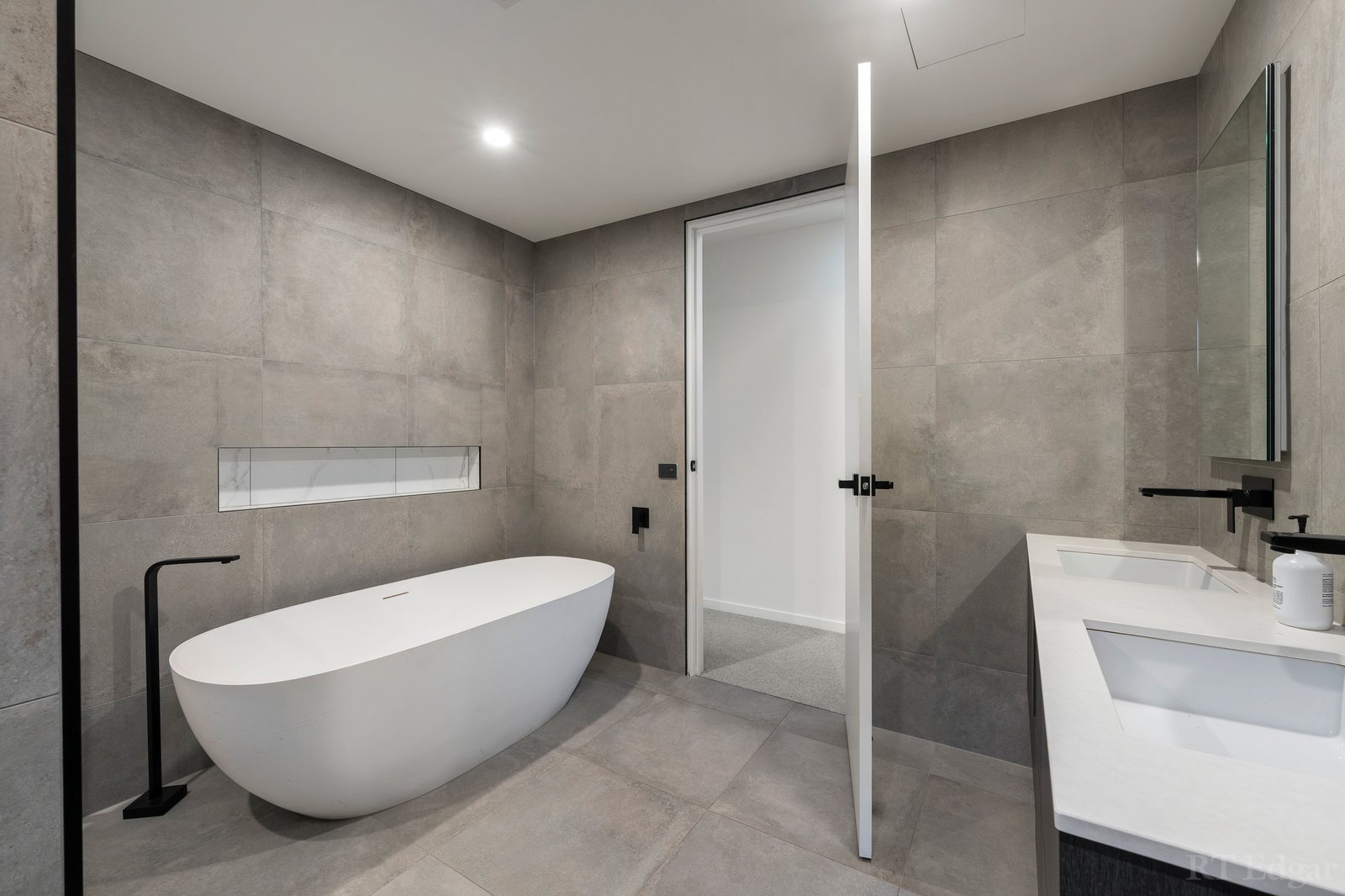 Real Estate and Property in 41C Cromwell Road, South Yarra, VIC