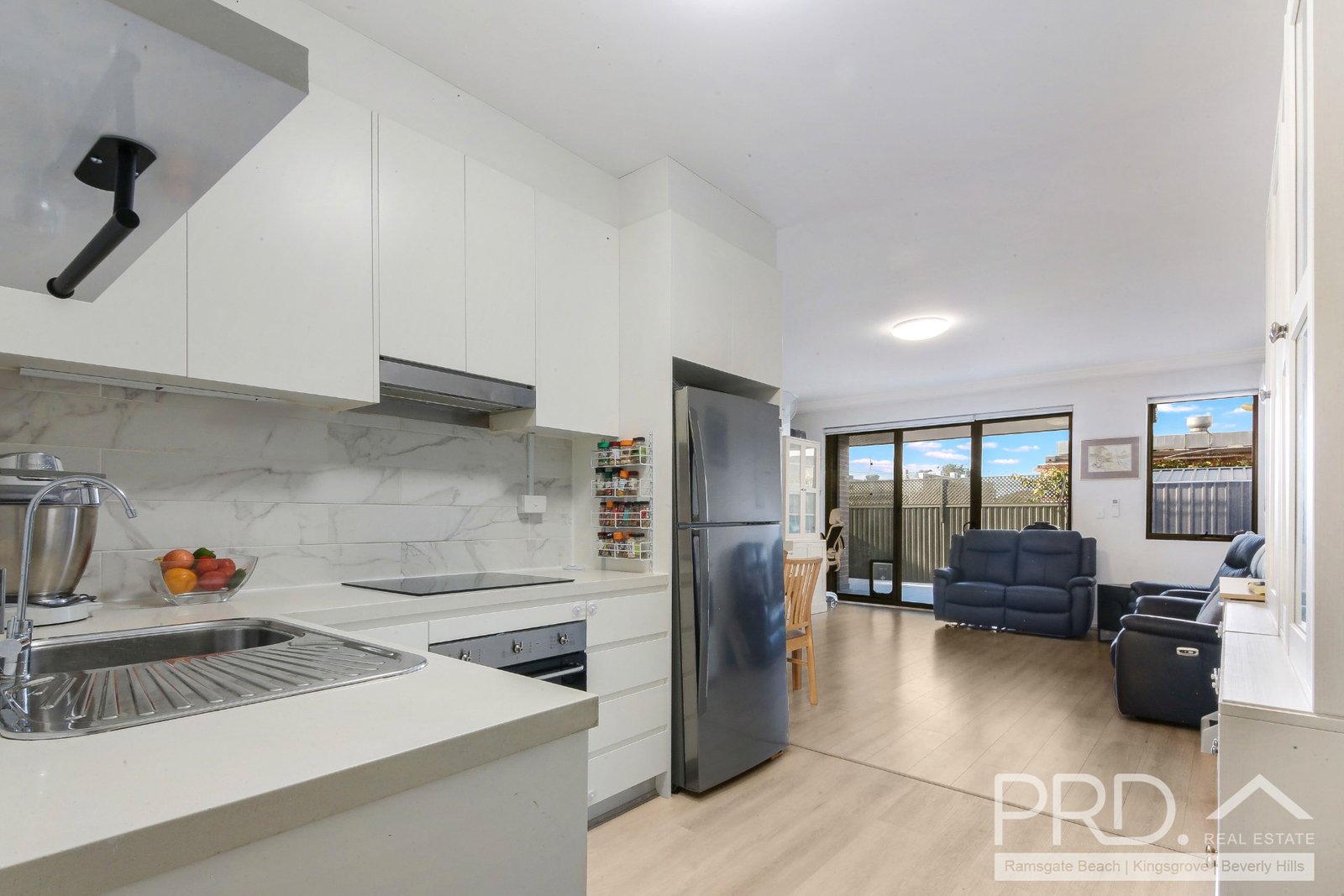 4/2-4 Hampden Street BEVERLY HILLS 3