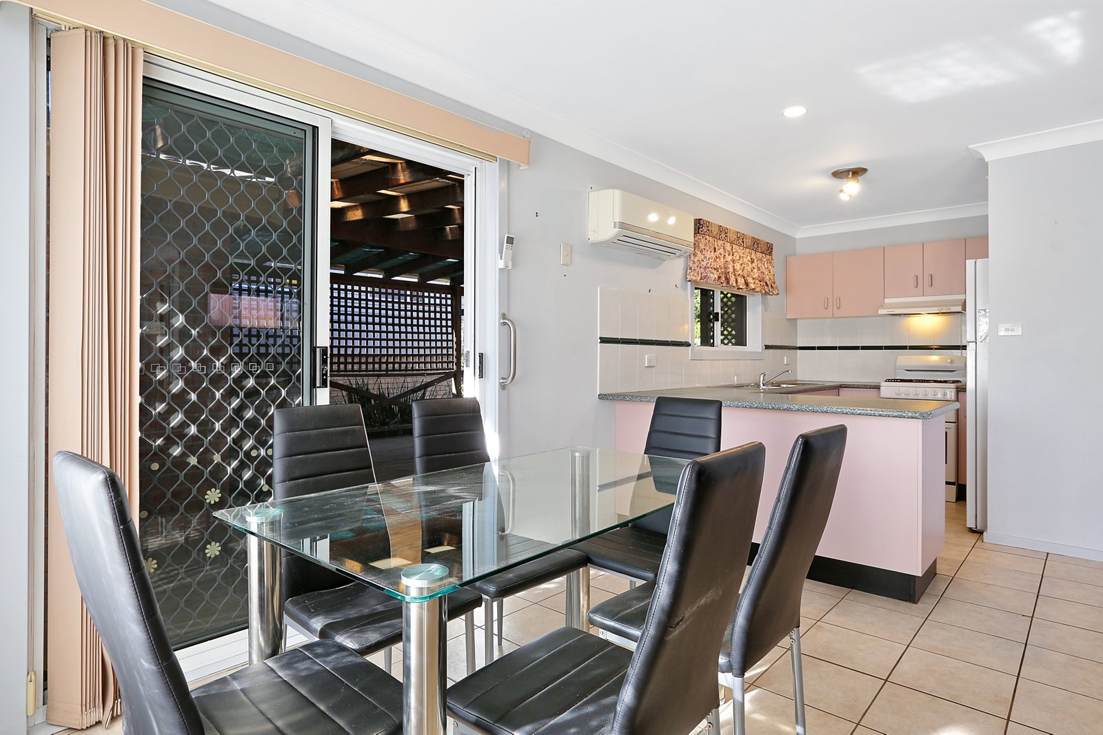 42 Ashmore Crescent KANAHOOKA 4