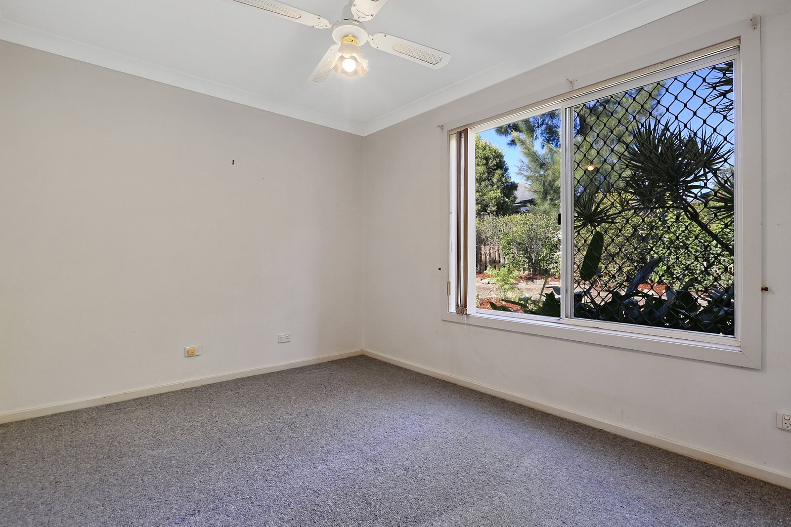 42 Ashmore Crescent KANAHOOKA 5