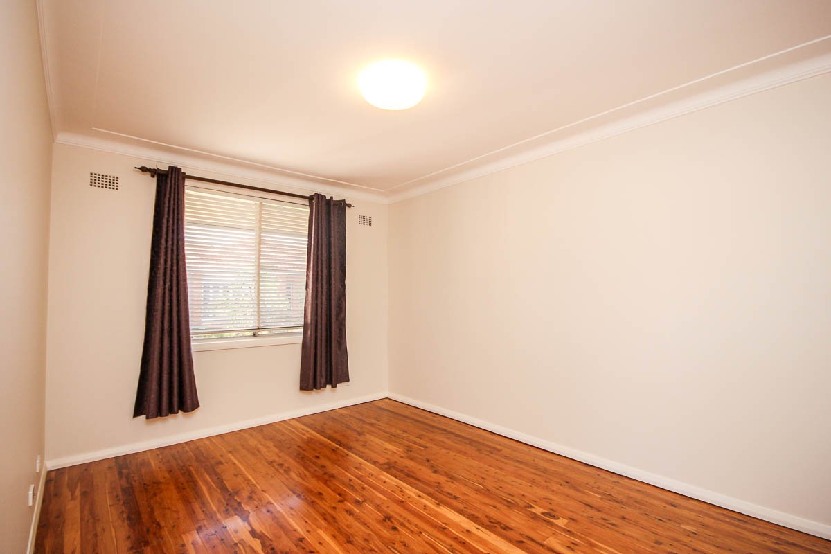 42 Bath Street MONTEREY 5