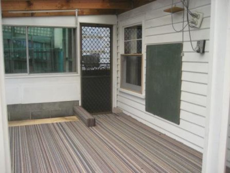 42 Bayfield Street BELLERIVE 8