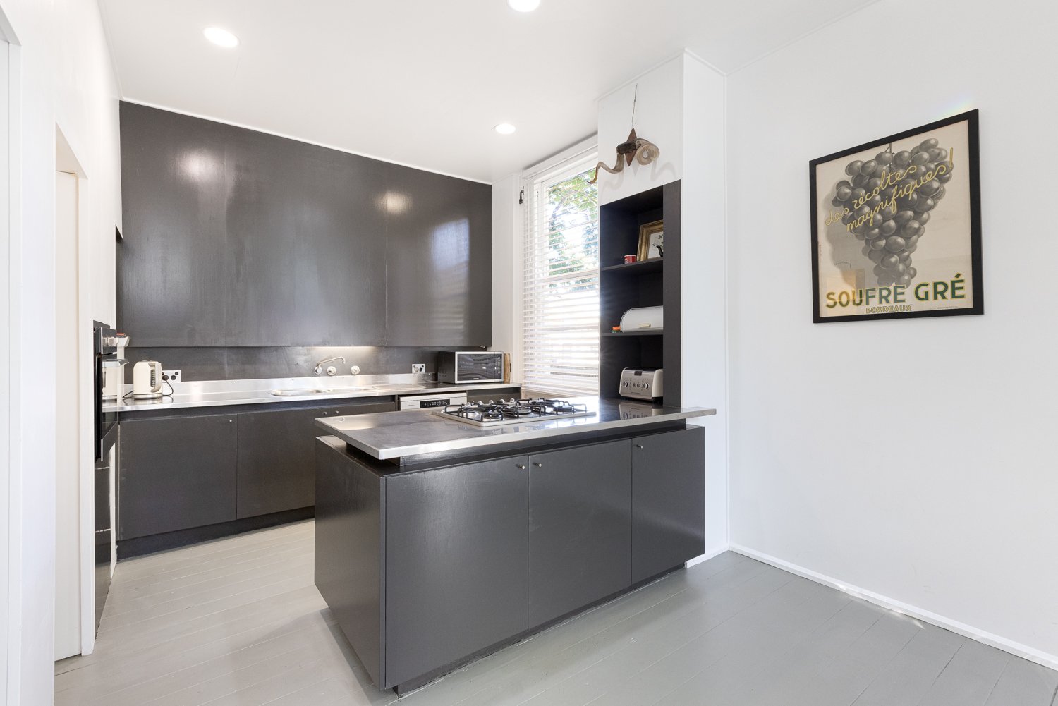 42 Belmore Road LORN 10