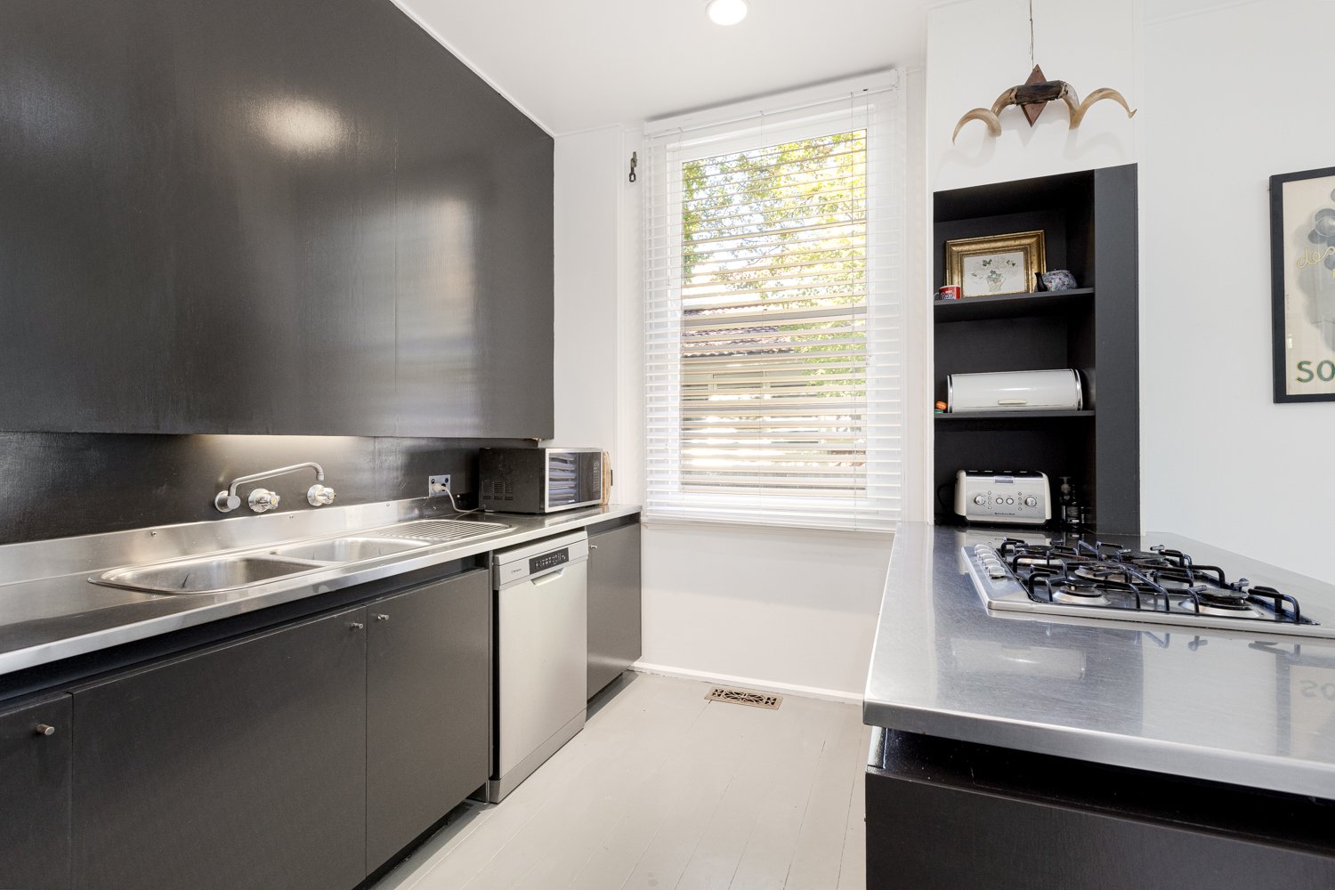 42 Belmore Road LORN 11