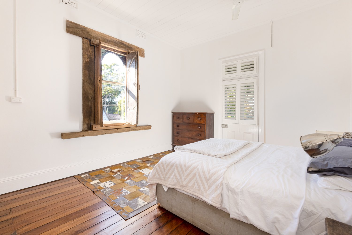 42 Belmore Road LORN 18