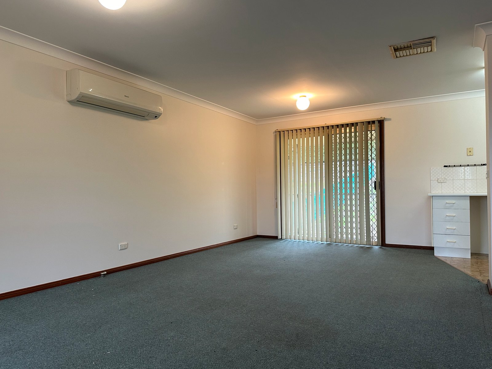 42 Booral Avenue TUMUT 3