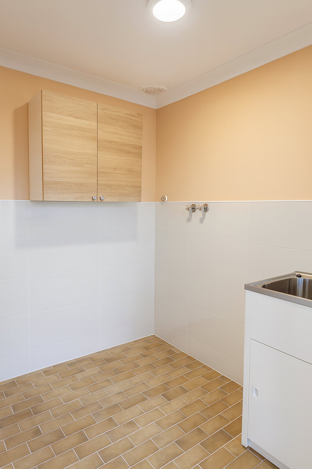 42 Boronia Road,  BOSSLEY PARK 11