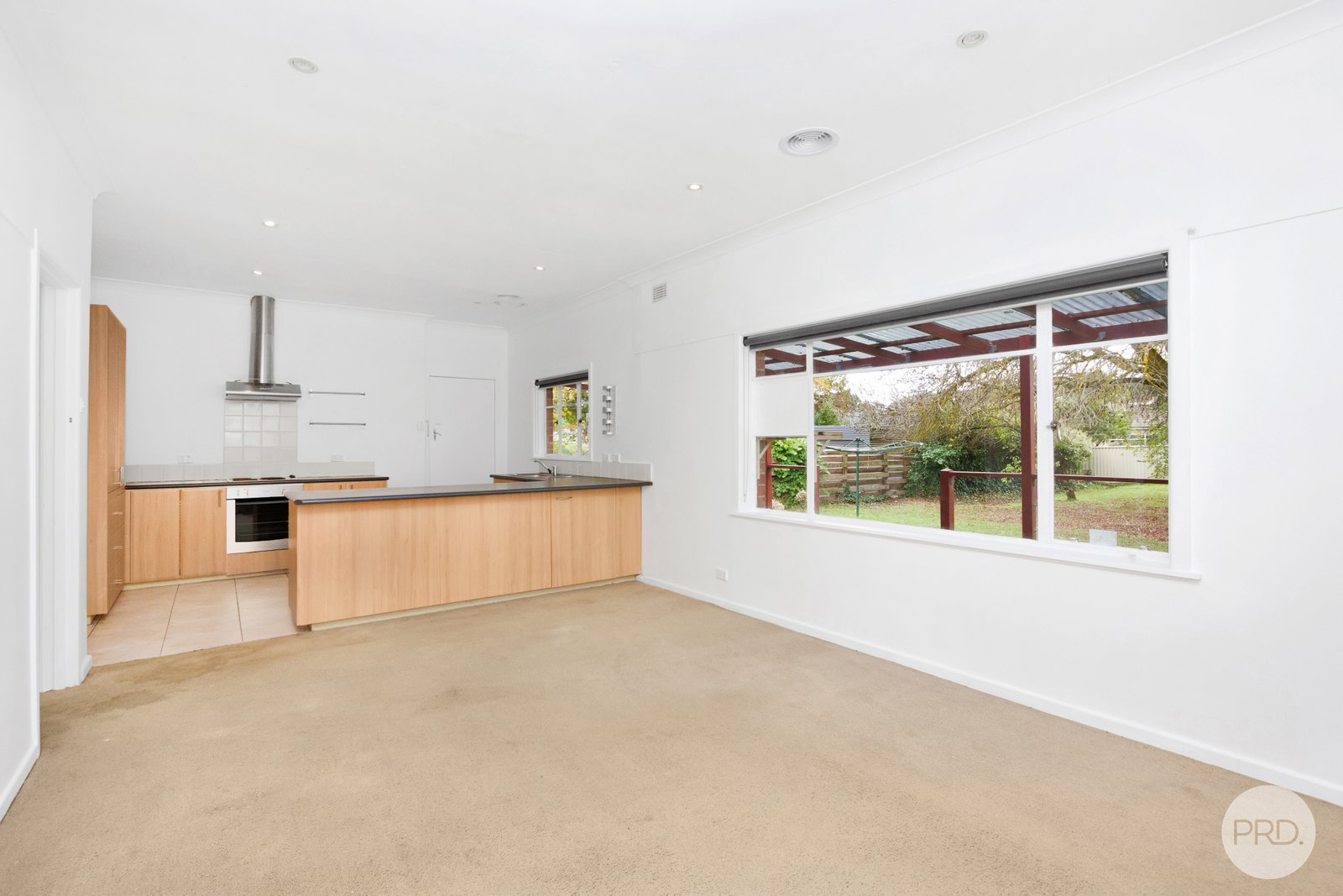 42 Bradbury Street BROWN HILL 3