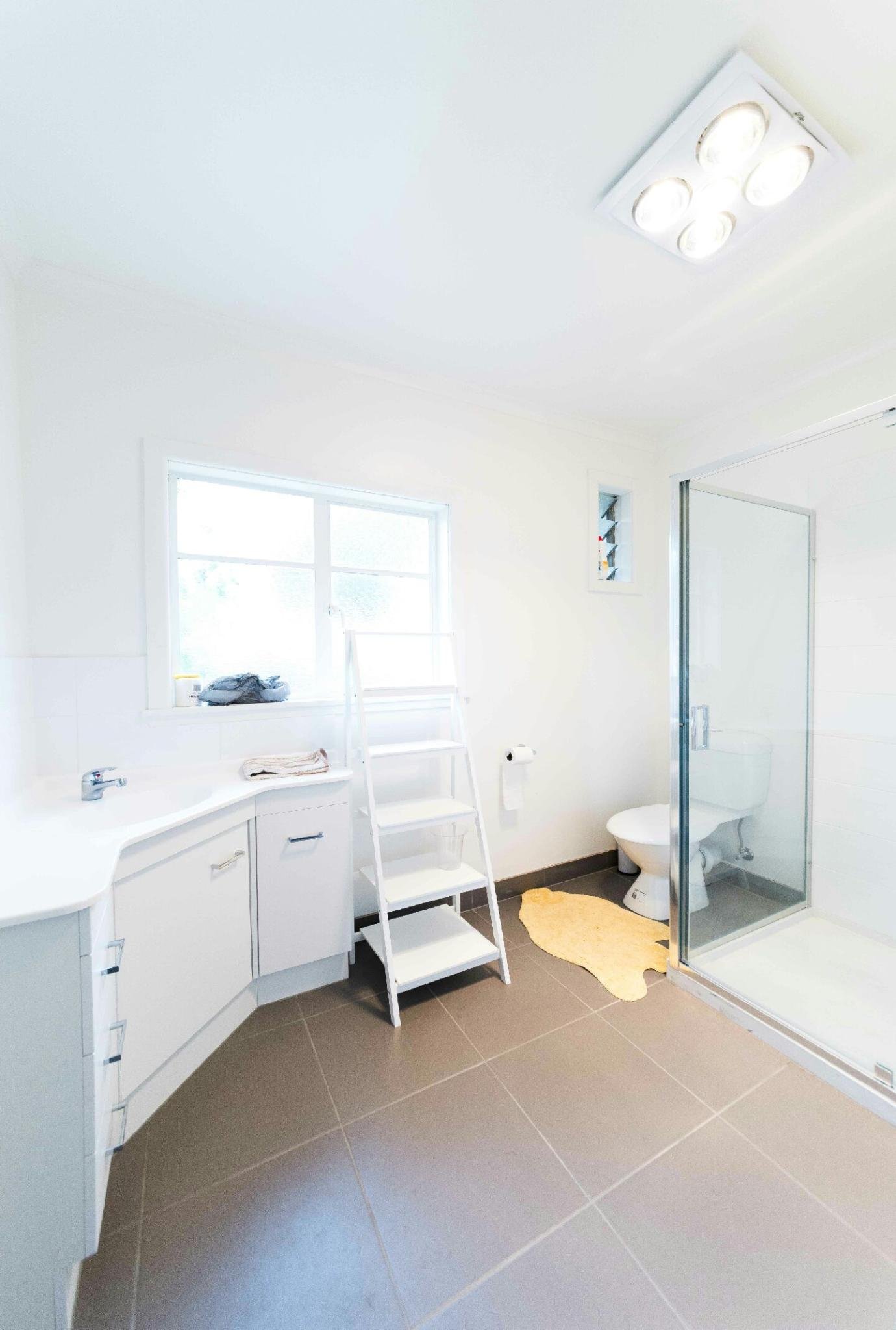 42 Bradbury Street BROWN HILL 9