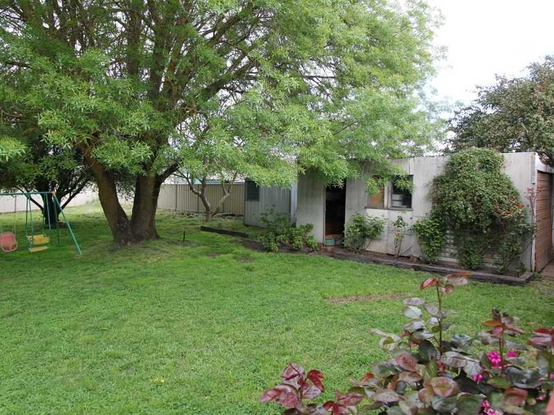 42 Bradbury Street BROWN HILL 11