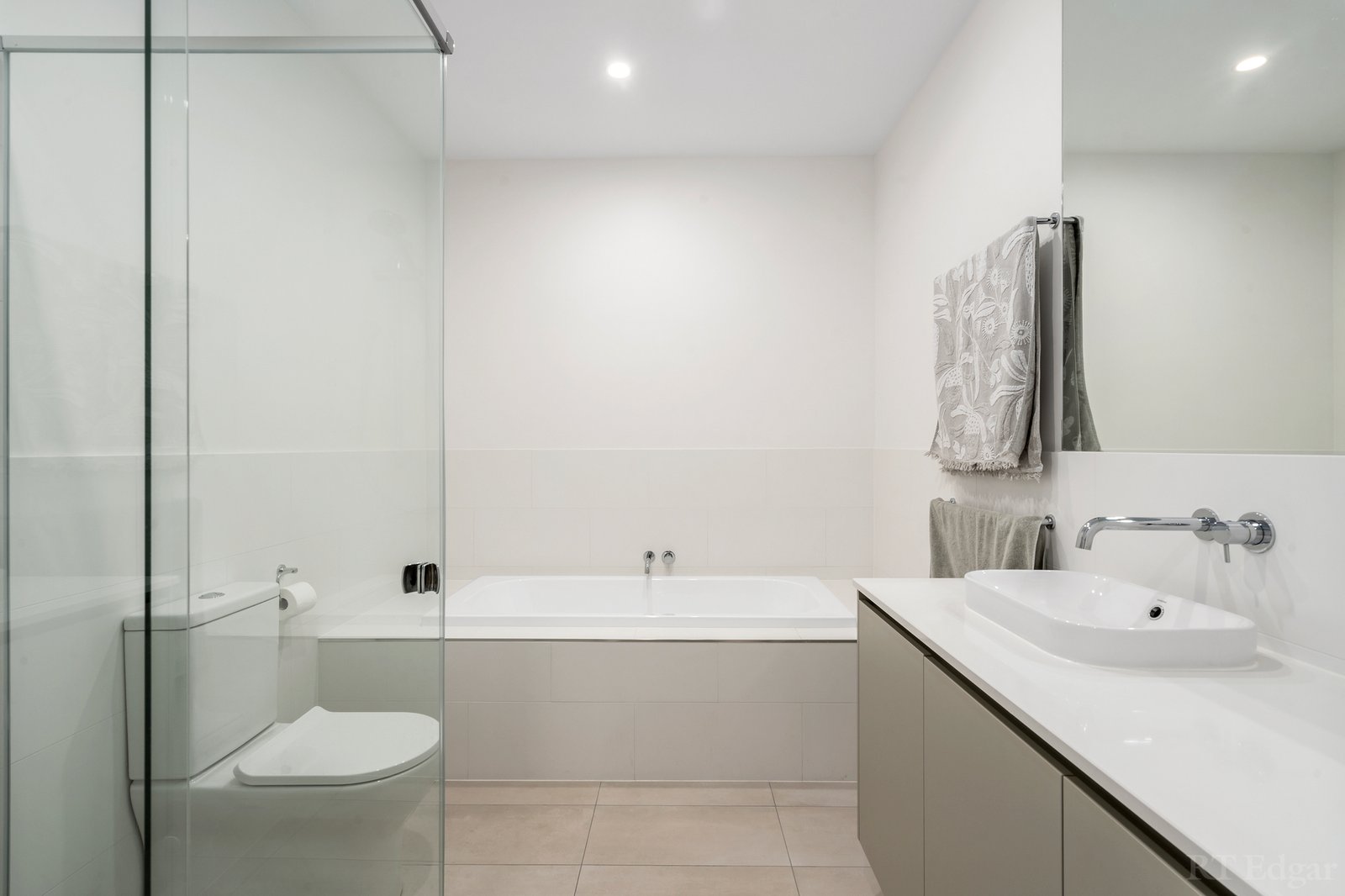 Real Estate and Property in 42 Briton Lane, Point Lonsdale, VIC