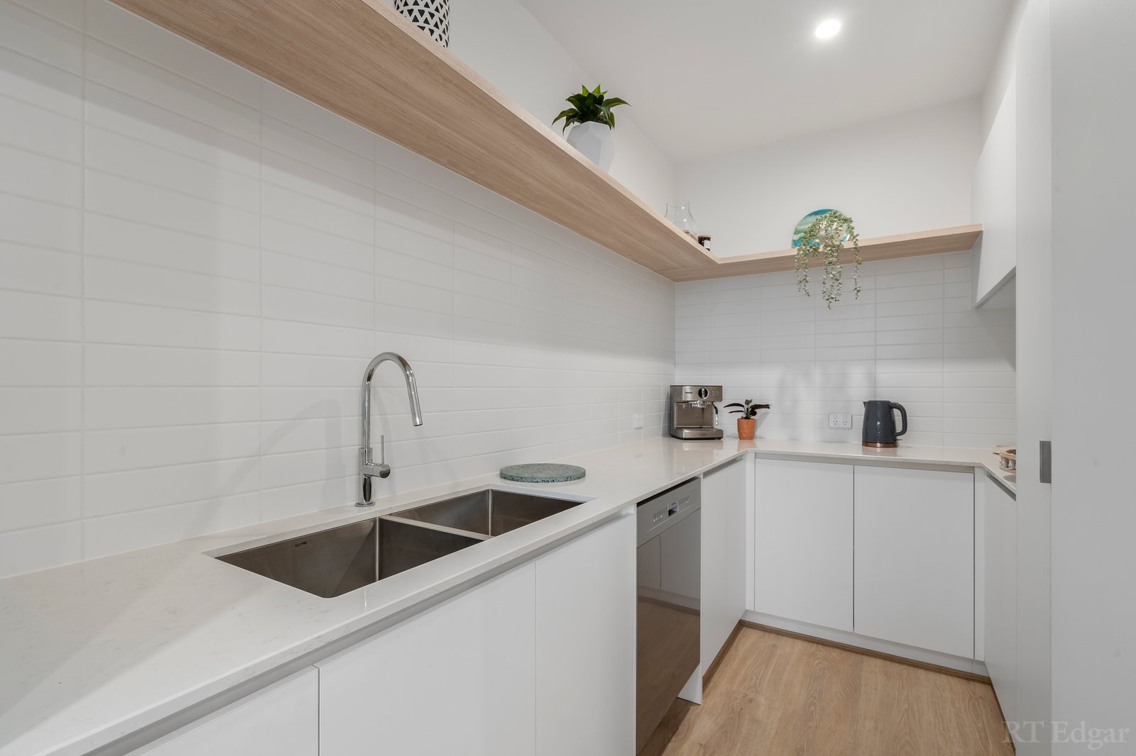 Real Estate and Property in 42 Briton Lane, Point Lonsdale, VIC