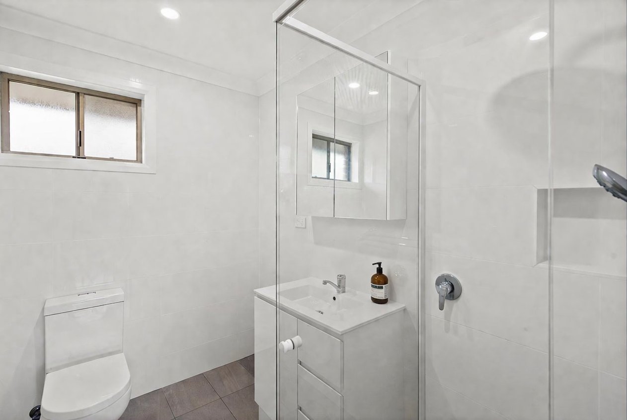 4/2 Brownsville Avenue BROWNSVILLE 4