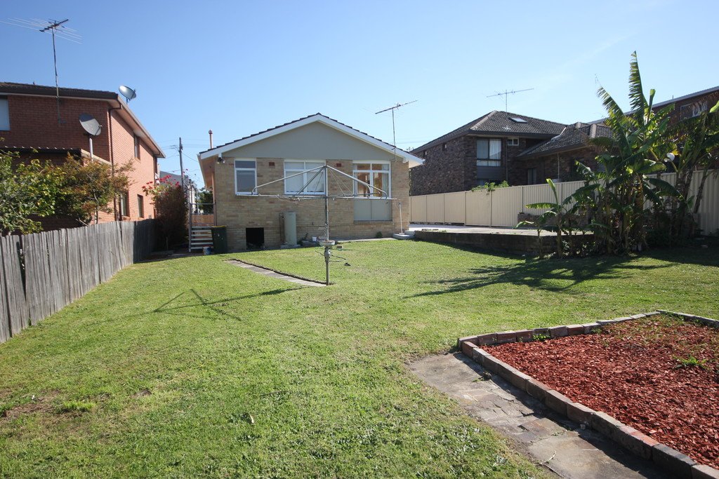 42 Bruce Street KOGARAH BAY 7