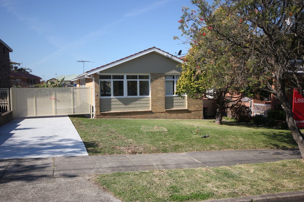 42 Bruce Street KOGARAH BAY 1