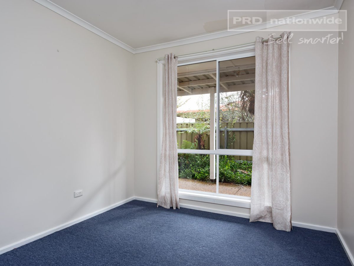 42 Brunskill Road LAKE ALBERT 8