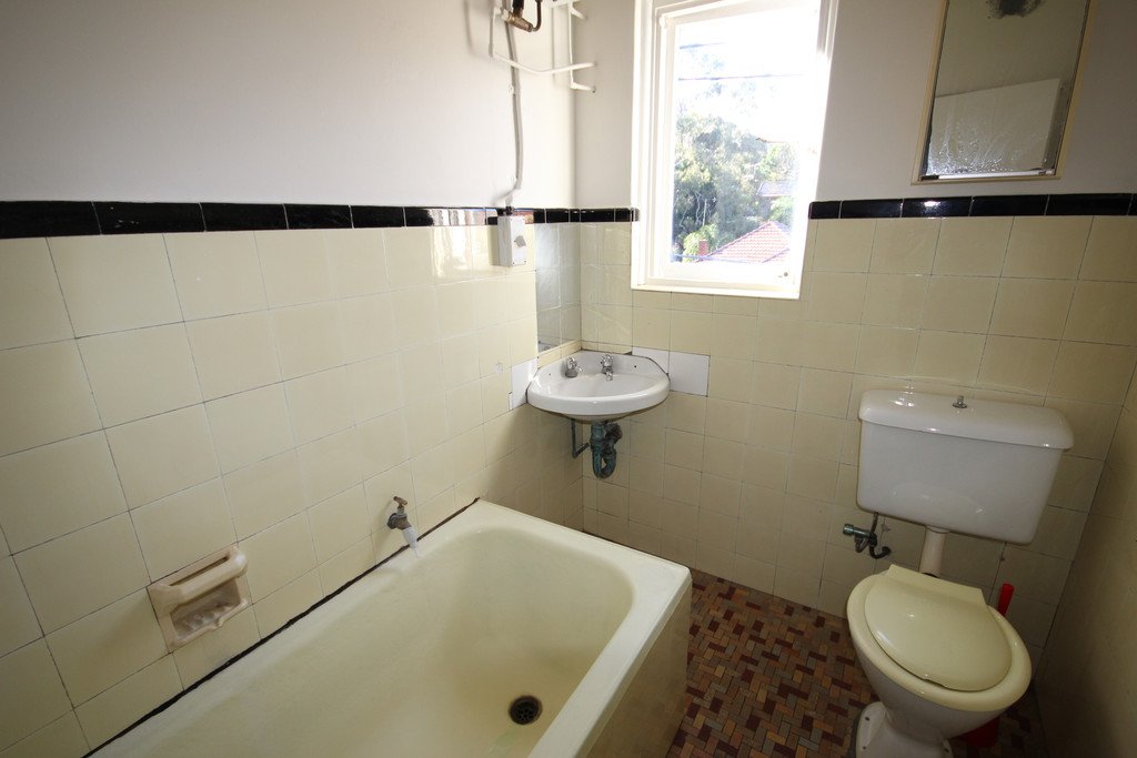 4/2 Cadia Street KOGARAH 3