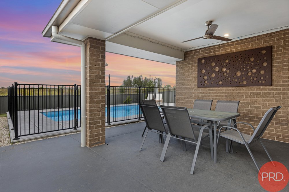 42 Cagney Road RUTHERFORD 4