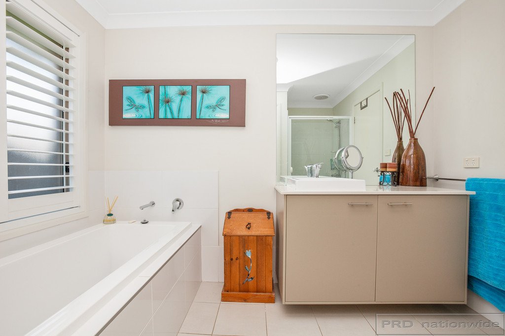 42 Cagney Road RUTHERFORD 18