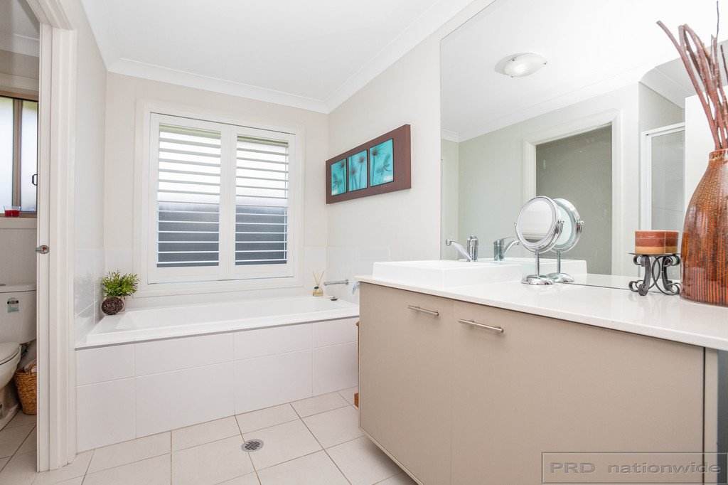 42 Cagney Road RUTHERFORD 19