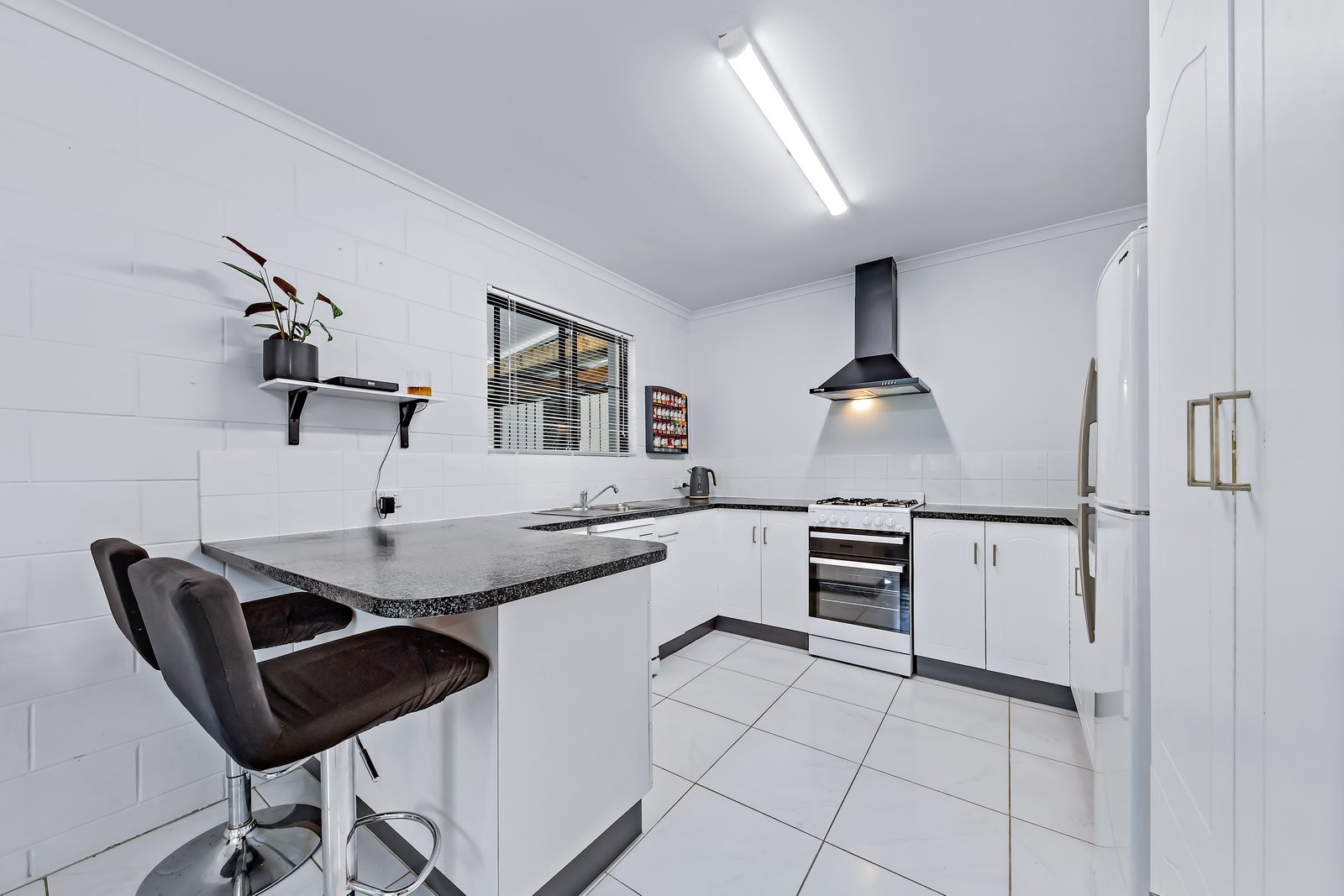 42 Catherine Cres  JUBILEE POCKET 16