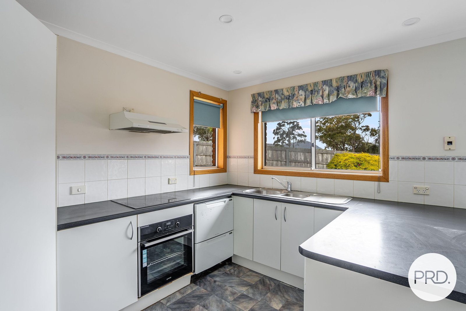 42 Chatterton Court CLAREMONT 5