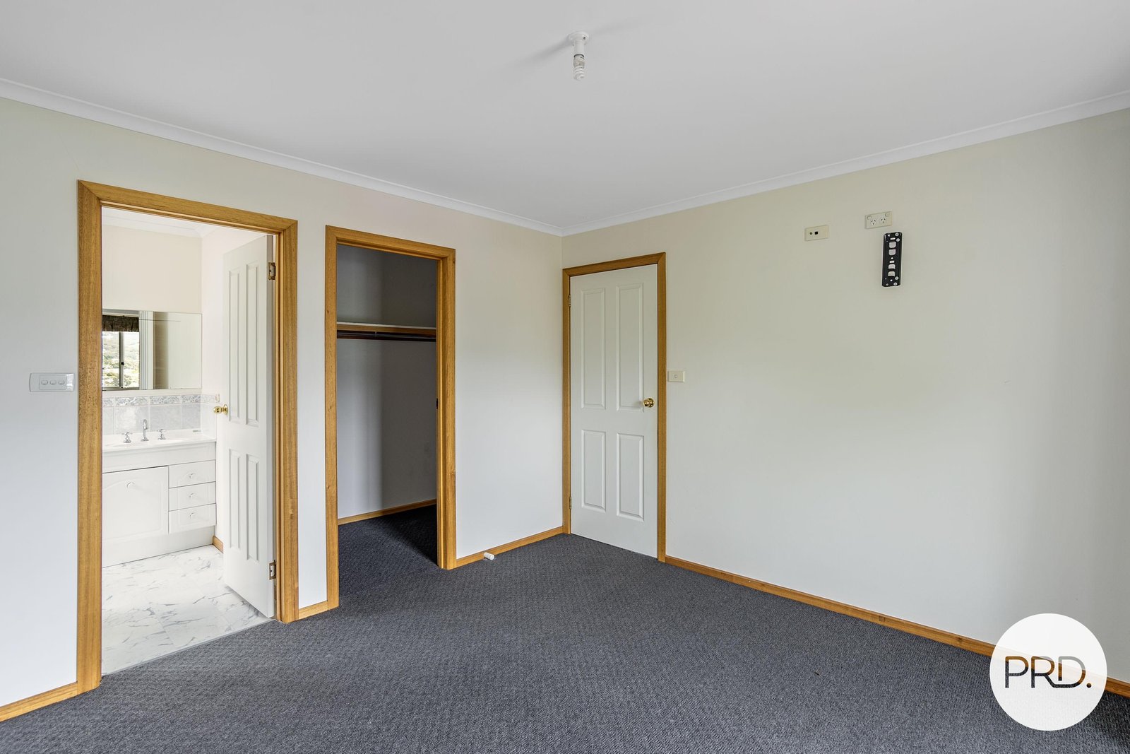 42 Chatterton Court CLAREMONT 6