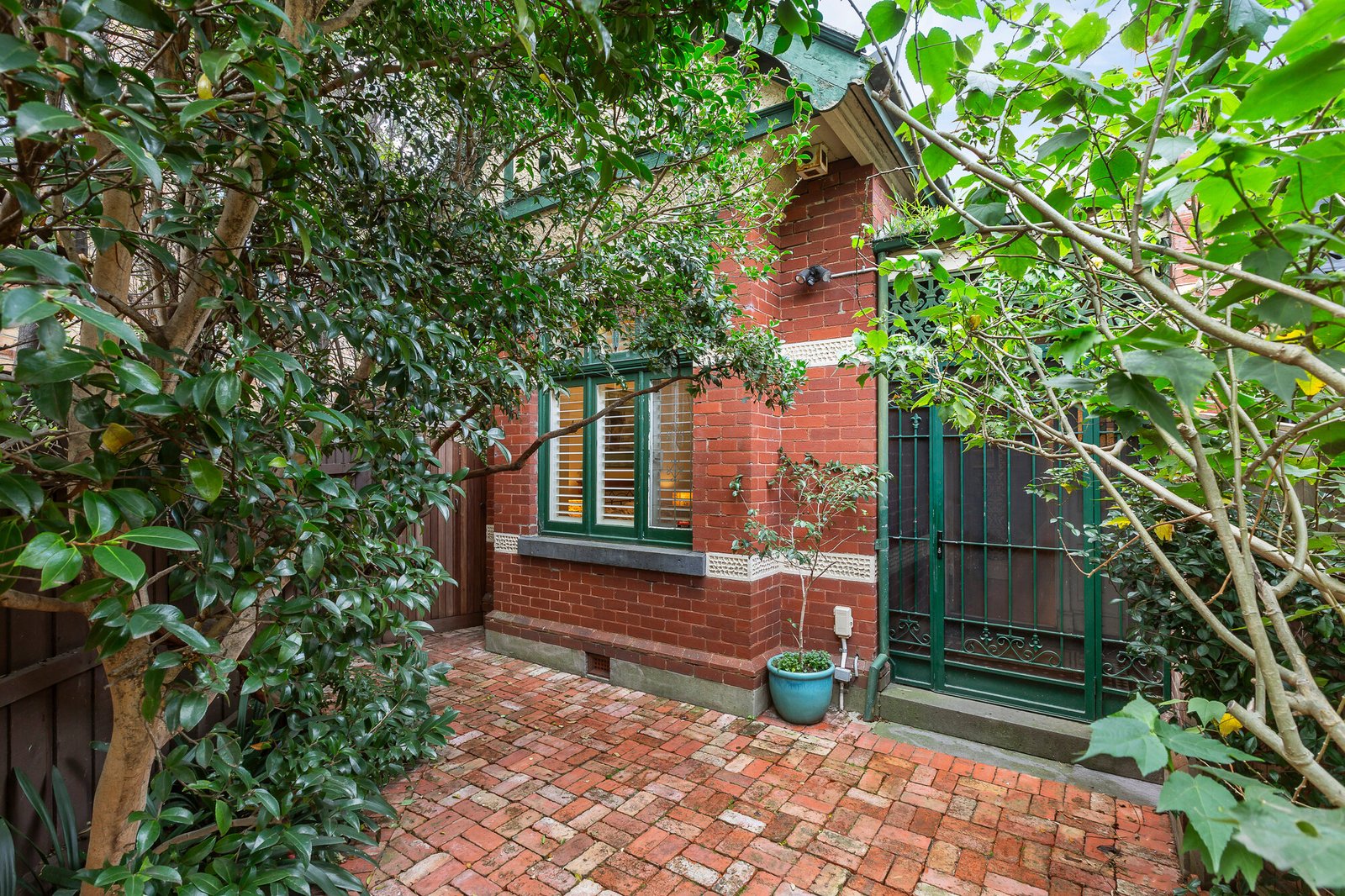Gallery: 42 Chaucer Street