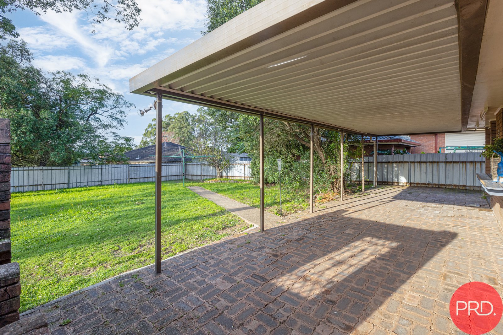 42 Chelmsford Drive METFORD 11