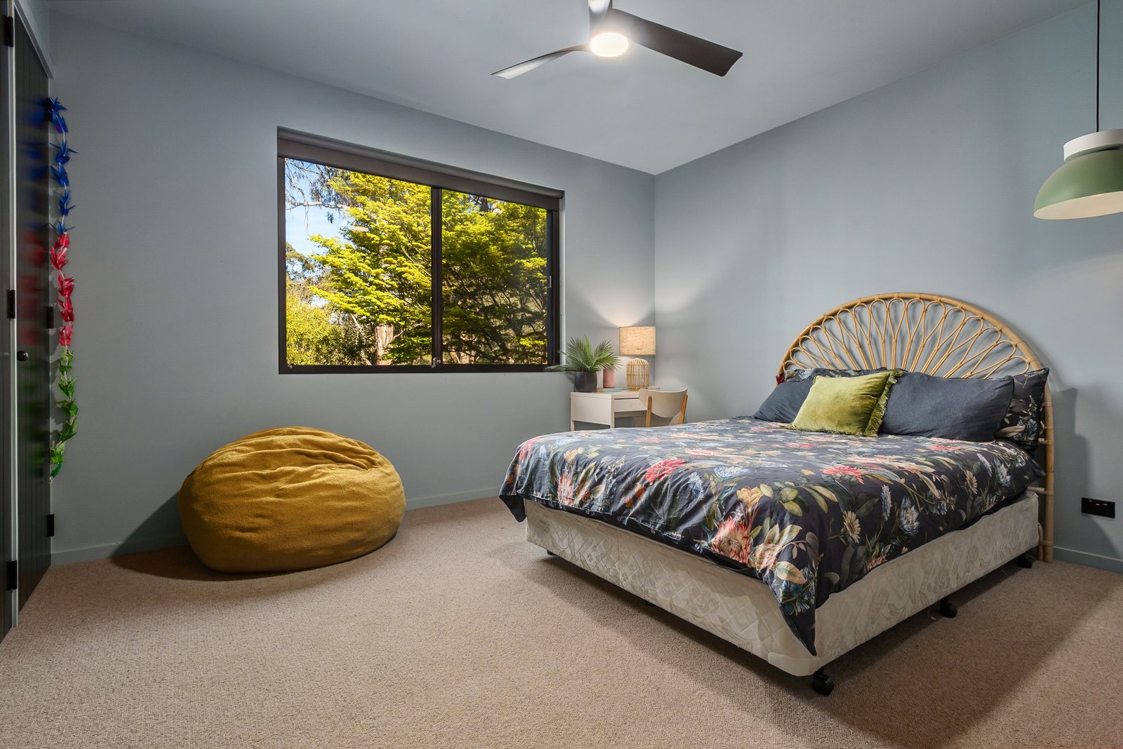 Real Estate and Property in 42 Christopher Crescent, Woodend, VIC