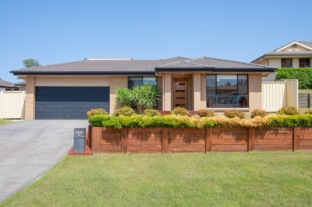 42 Clayton Crescent RUTHERFORD 1