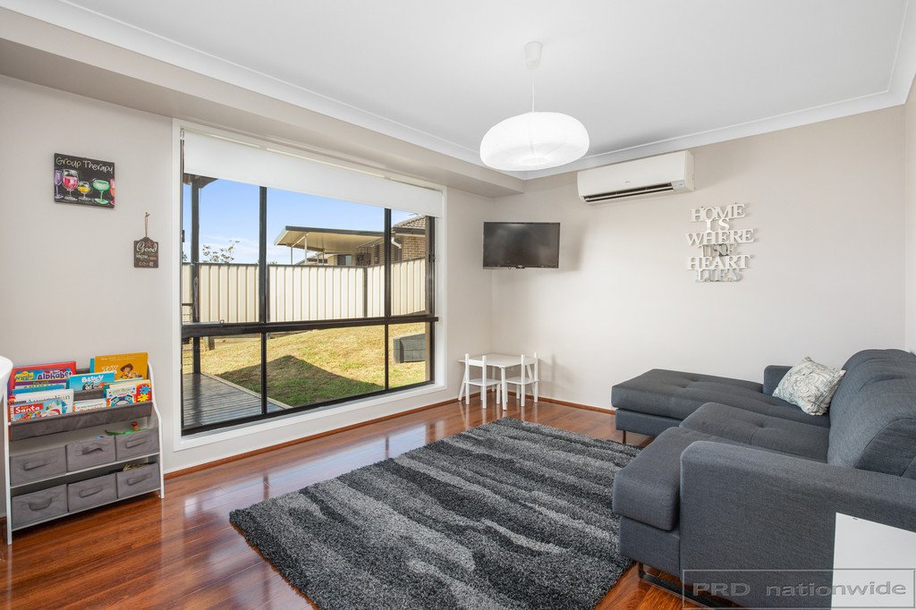 42 Clayton Crescent RUTHERFORD 12
