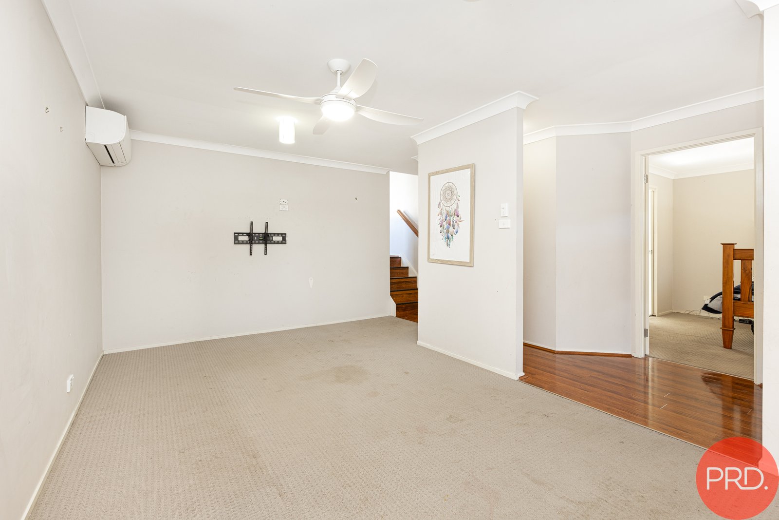 42 Clayton Crescent RUTHERFORD 8