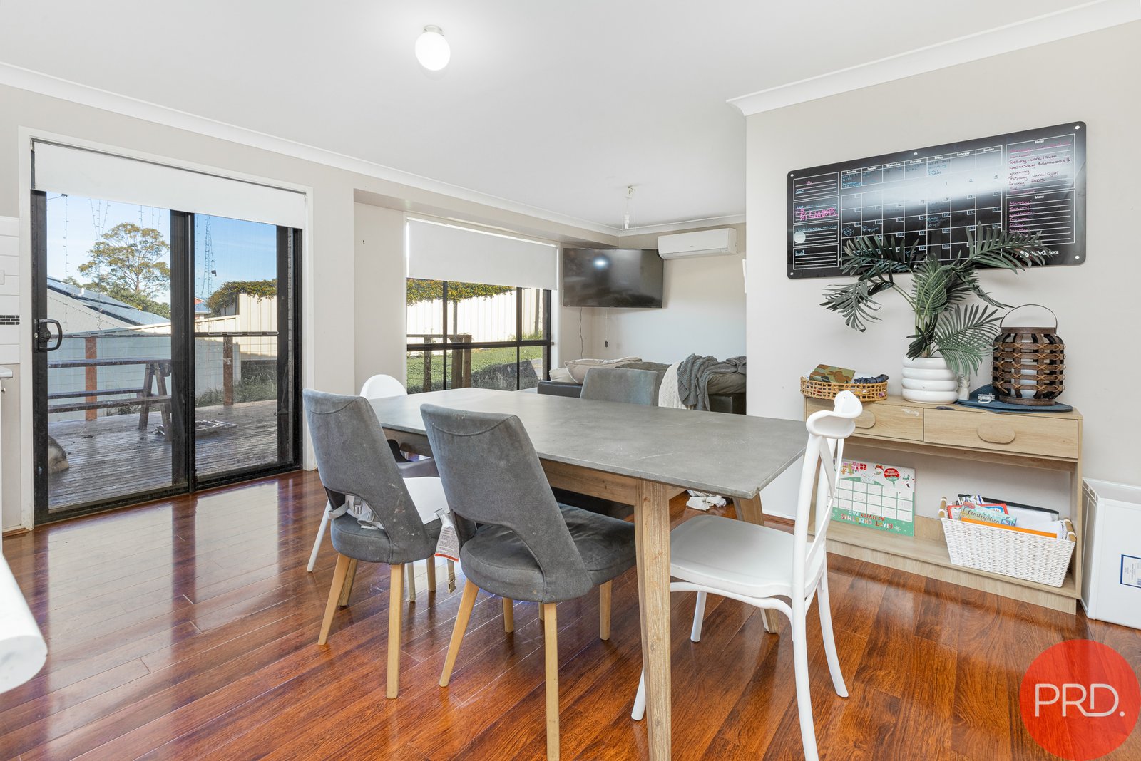 42 Clayton Crescent RUTHERFORD 10