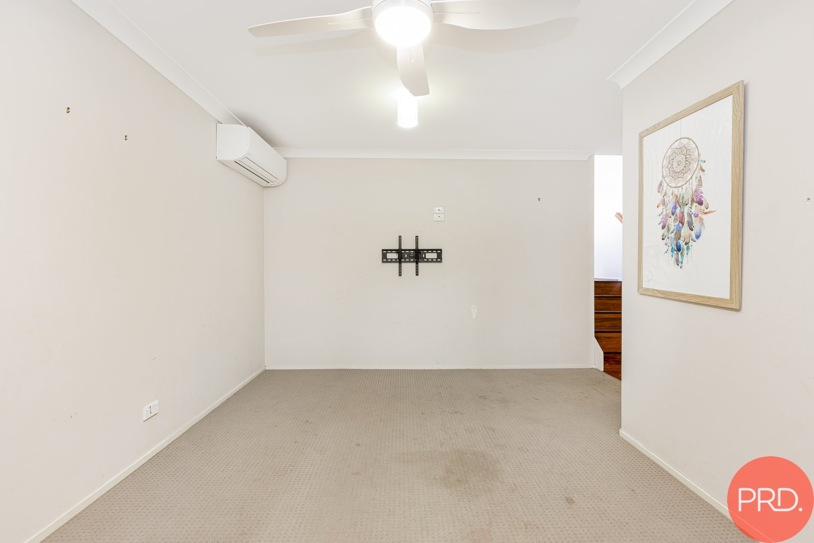 42 Clayton Crescent RUTHERFORD 24