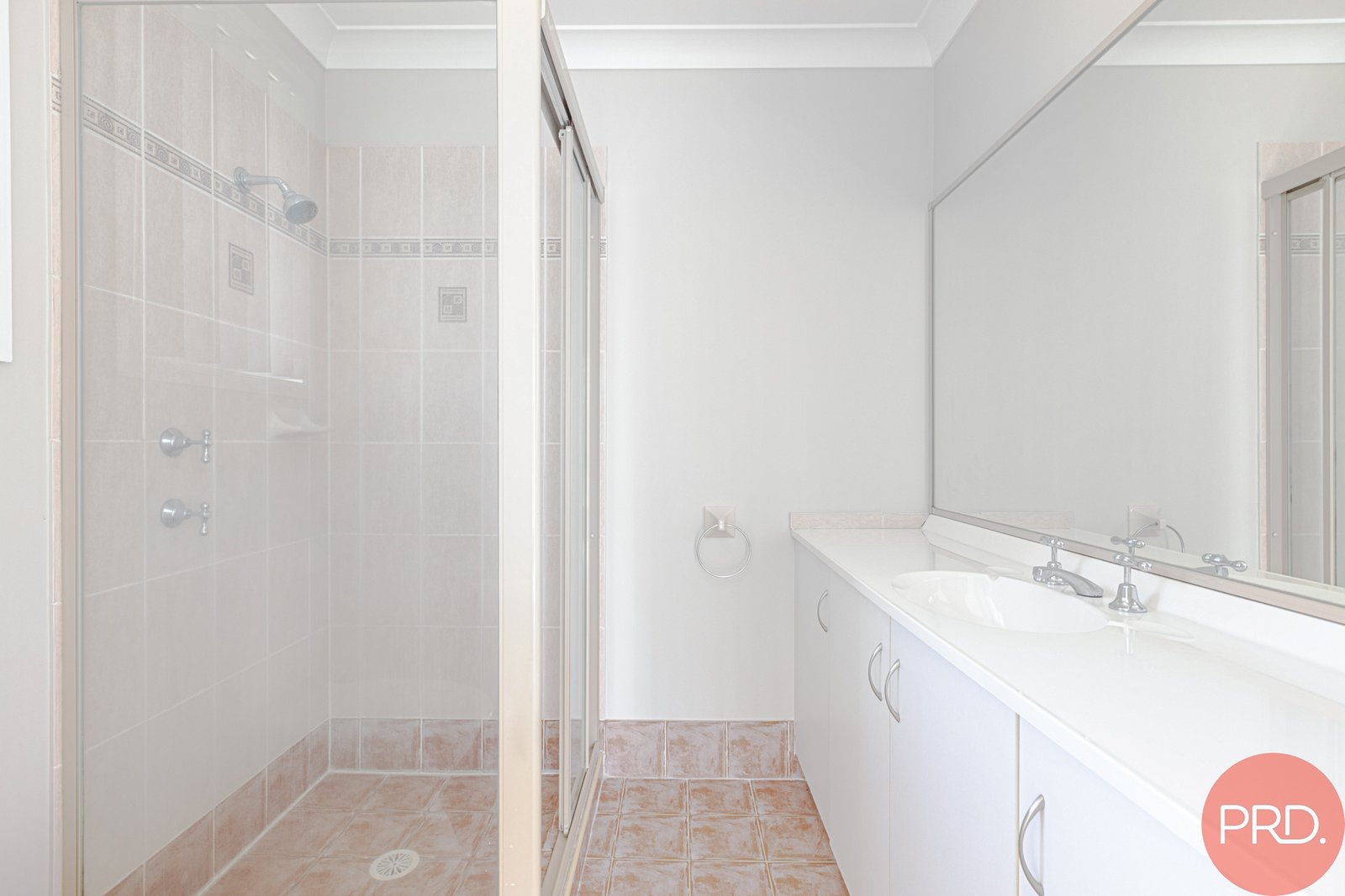 42 Coburn Circuit METFORD 3