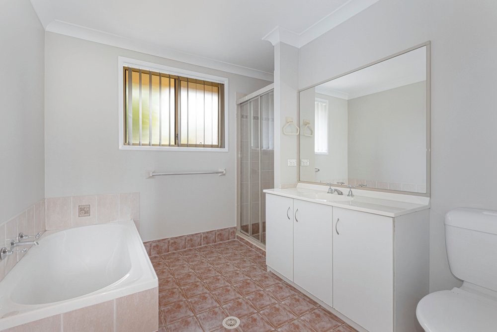 42 Coburn Circuit METFORD 6