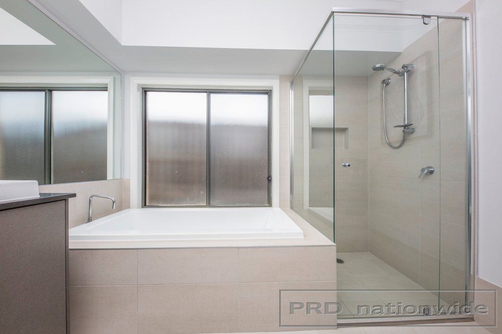 42 Cockatoo Ridge ABERGLASSLYN 17