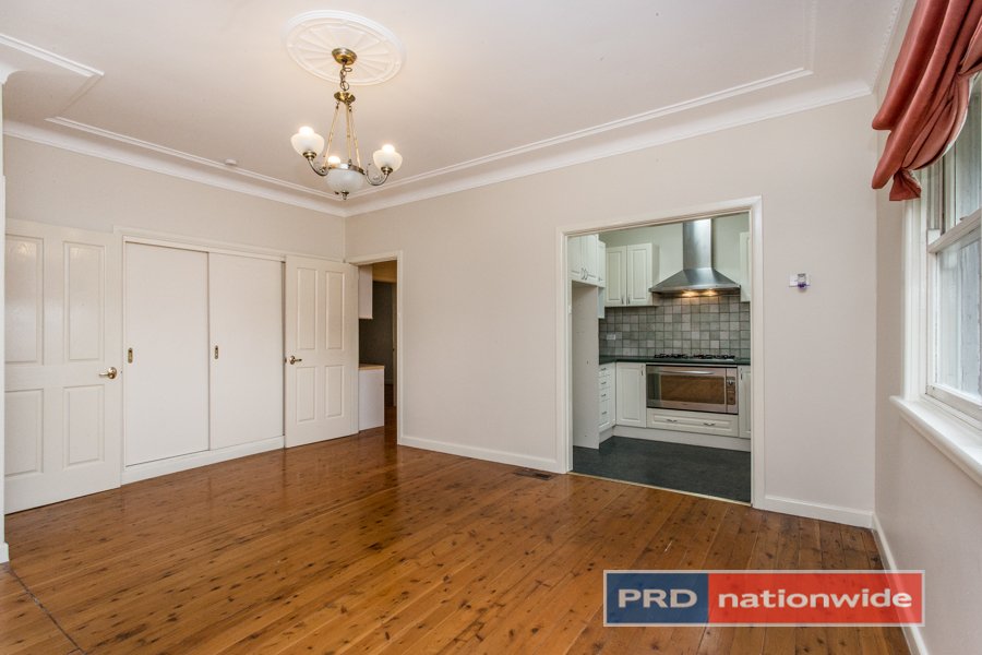 42 Coreen Avenue PENRITH 5