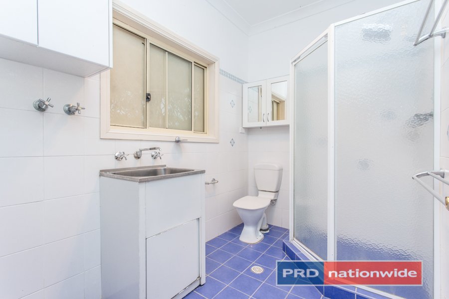 42 Coreen Avenue PENRITH 11